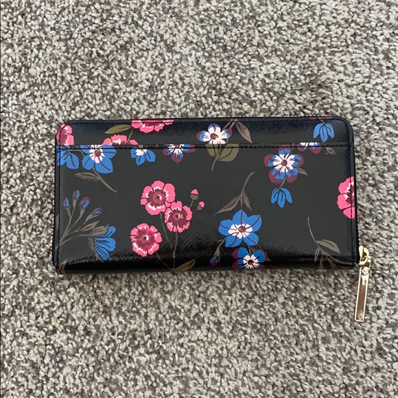 BRAND NEW Kate Spade Wallet - Picture 2 of 3